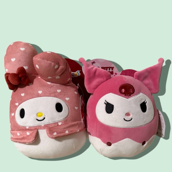 🩷❤️🩷 HELLO KITTY BUNDLE! SQUISHMALLOWS! BLUSH BALM! KEYCHAINS! SAKS TOTE! NW/OT! - Picture 2 of 7